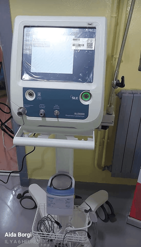 Photo Acquisition et remise d’un respirateur SLE6000 au service de réanimation de Bab saâdoun 