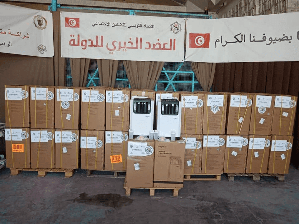 Photo Réception et lancement de la distribution de 104 concentrateurs d’oxygène (10L/min)