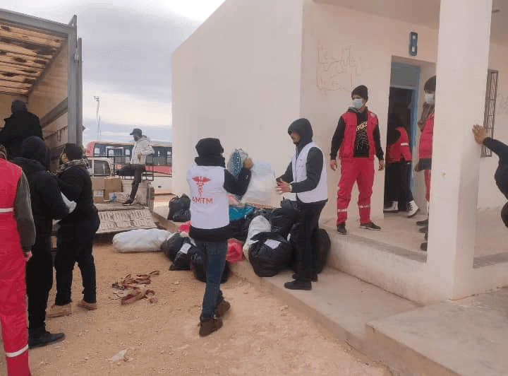 Photo Distribution de denrées alimentaires et vêtements d’hiver au profit de 370 élèves et 60 familles à Kasserine