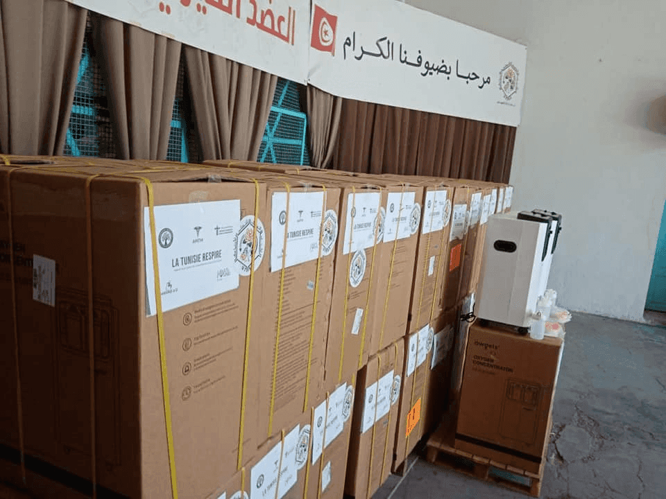 Photo Réception et lancement de la distribution de 104 concentrateurs d’oxygène (10L/min)