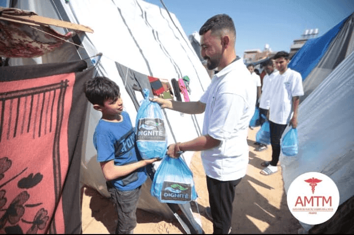 Photo 1300 Repas d’Aïd Distribués à Gaza – Action Humanitaire AMTM